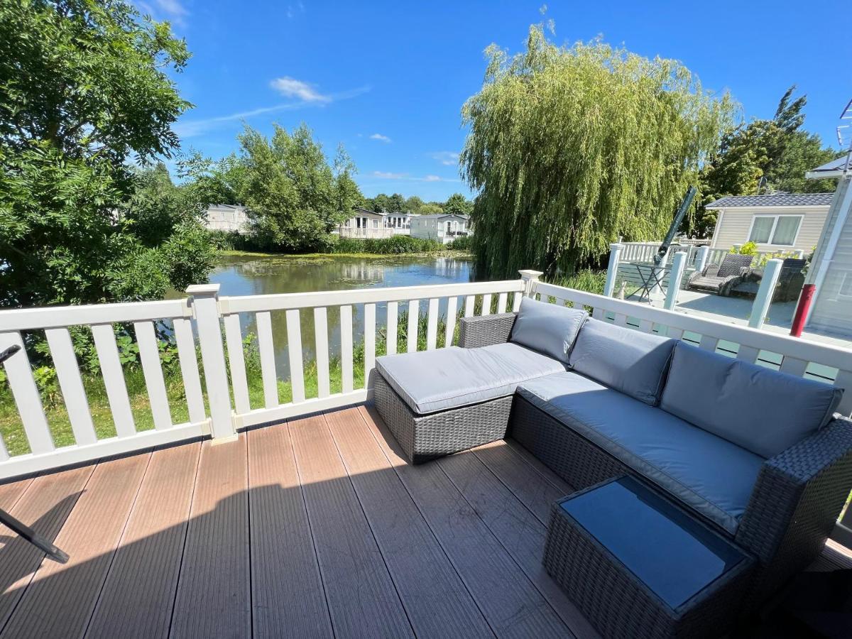 Holiday home Dragonfly South Cerney