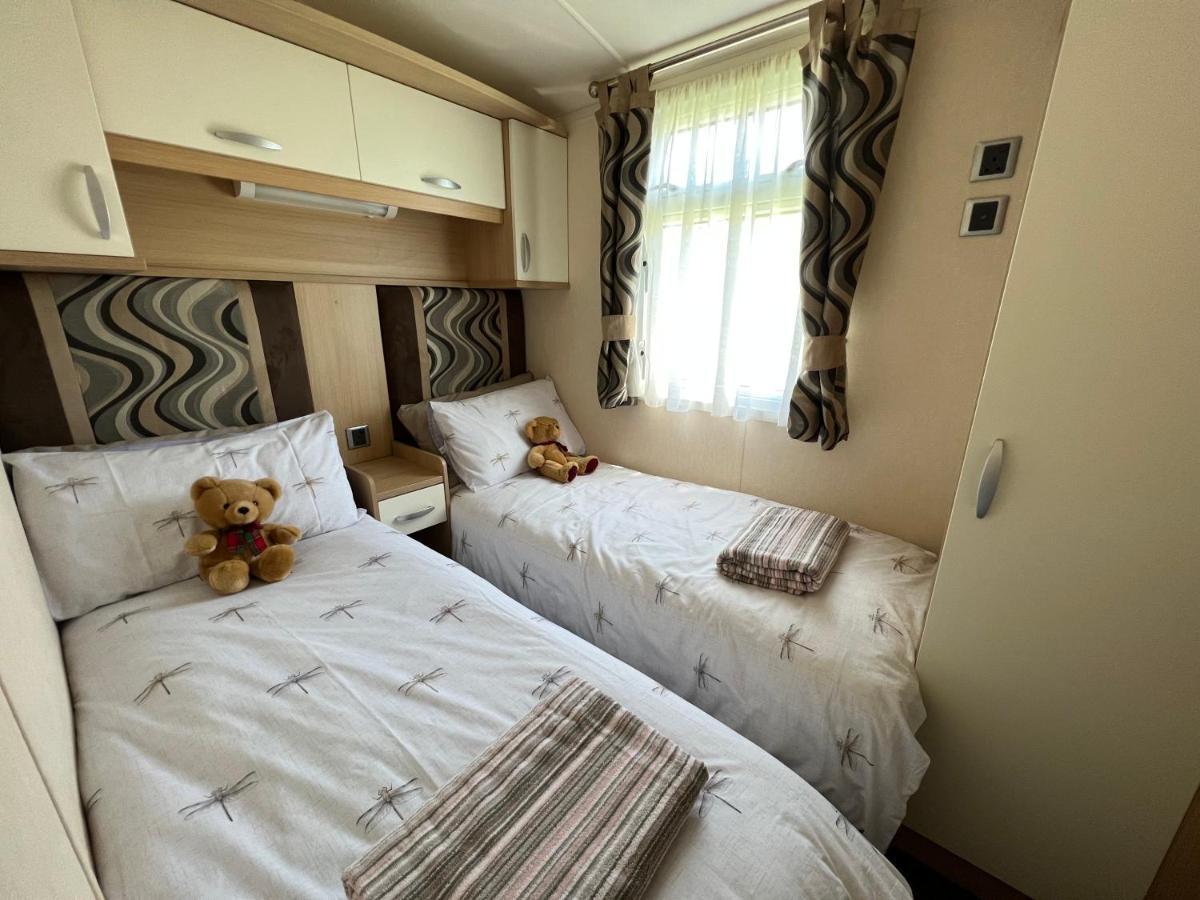 Holiday home Dragonfly South Cerney